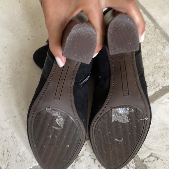 Tommy Hilfiger booties size 10 EUC - Picture 4 of 4